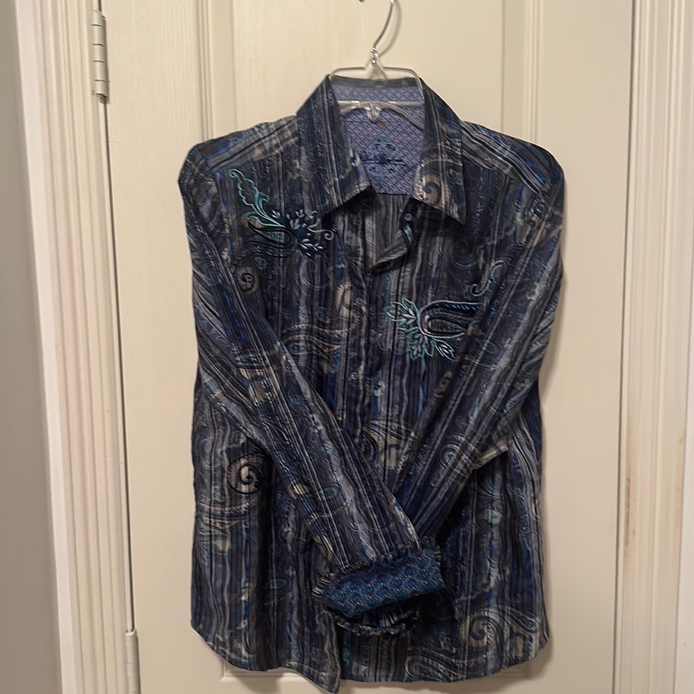 Stunning detail of one of the original Robert Graham ladies shirts.